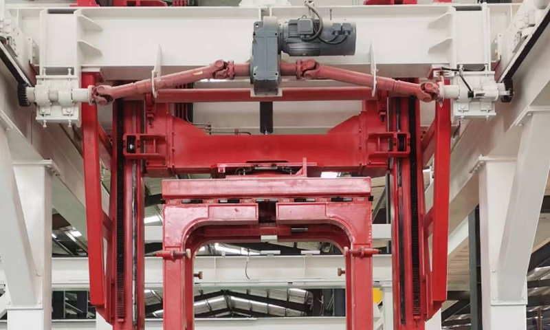 Proizvod rotira dizalicu