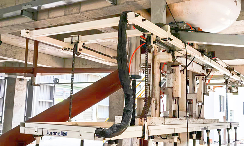 Dizanje uređaja za ulijevanje ruku